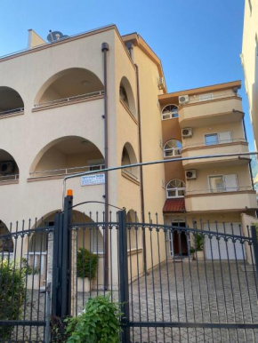 Vila Nada, Budva